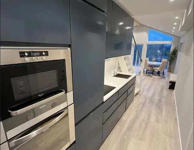 Luxury Μπέργκεν